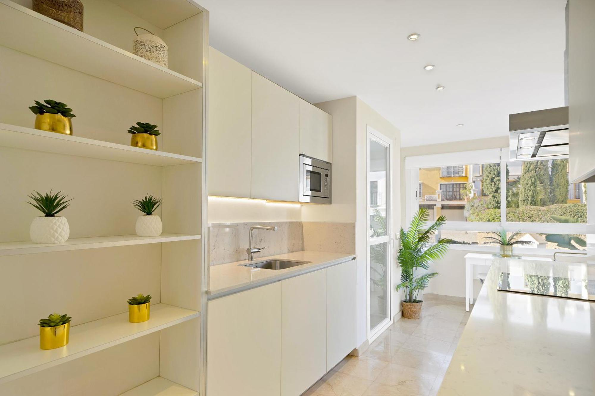 Luxury Penthouse With Sea Views In Marbella Golden Mile, Puente Romano Area 외부 사진