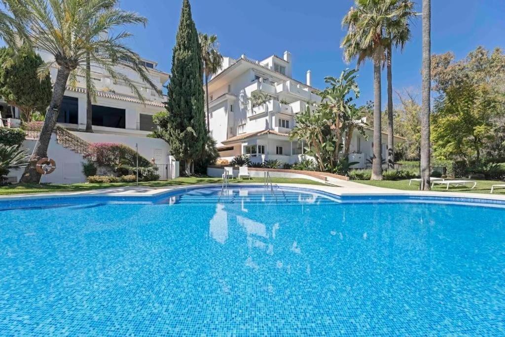 Luxury Penthouse With Sea Views In Marbella Golden Mile, Puente Romano Area 외부 사진